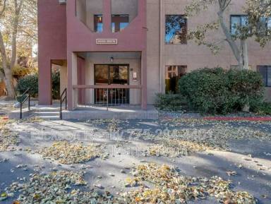 Main picture of Lakeside Plaza Condominiums