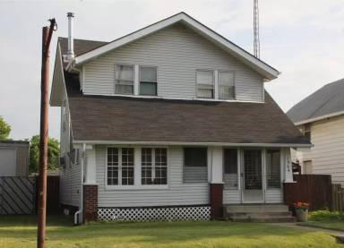 Main picture of 1976 Sullivant Ave