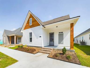 Main picture of 501 Flores Ct