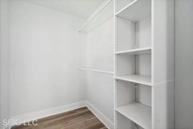 Main picture of 750 N 40th St
