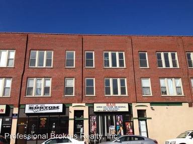 Main picture of 752 E 43rd St
