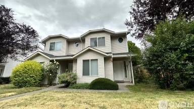 Main picture of 3542 NE 148th Ave