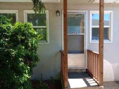 Main picture of 952 Gaines St NE