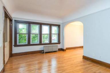 Main picture of 3059 S Howell Ave