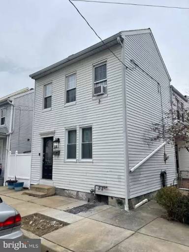 Main picture of 47 S 5th St