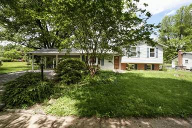 Main picture of 910 Lincoln St