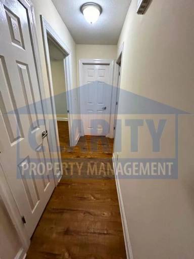 Main picture of 146 Sipes St NW