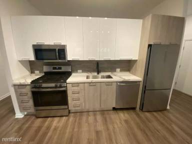 Main picture of 2550 S Wabash Ave