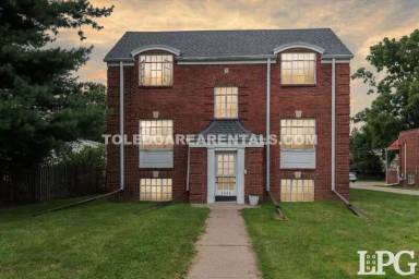 Main picture of 2244 W Sylvania Ave. Toledo, Ohio 43613 - Unit 1