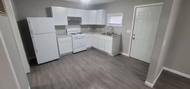 Main picture of 719 E Sangamon Ave