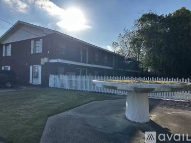 Main picture of 301 Franklin Ave