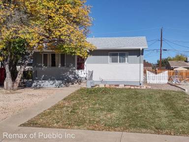 Main picture of 3607 Hollybrook Ln