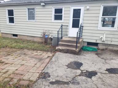 Main picture of 2237 W Rohr Ave
