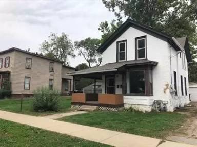 Main picture of 530 Locust St