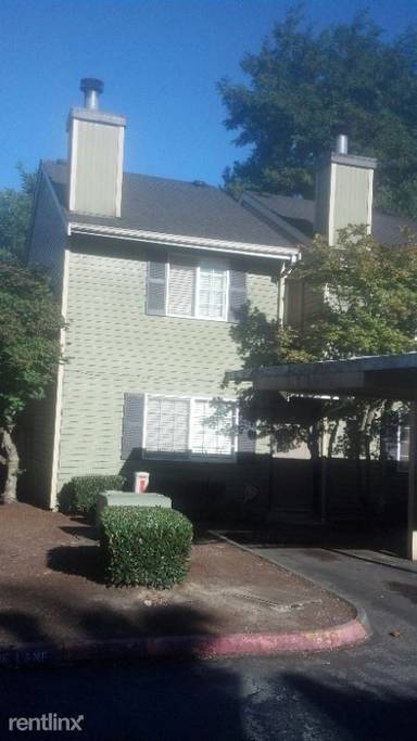 Main picture of 412 Center Rd