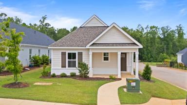 Main picture of 2272 Lakeview Dr