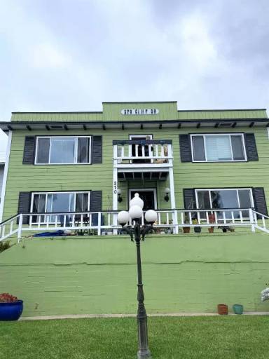 Main picture of 270 Cliff Dr
