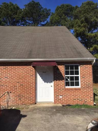 Main picture of 3466 Hedge Dr NE