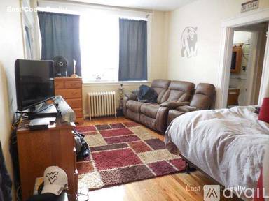 Main picture of 228 Kelton St