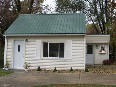 Main picture of 502 S Dettman Rd