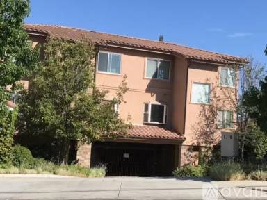 Main picture of 1769 Los Feliz Dr