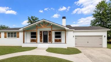 Main picture of 8303 Bailey Cove Rd SE