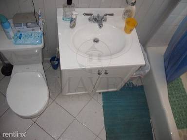 Main picture of 32 Maple Ave
