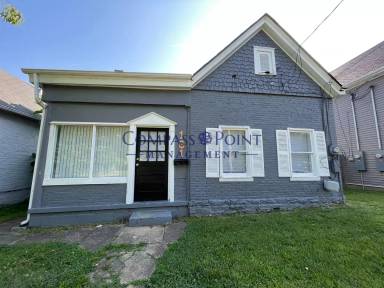 Main picture of 161 E Loudon Ave