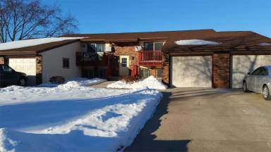 Main picture of 523 Seminole Way