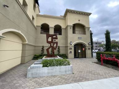 Main picture of 10292 Artesia Blvd