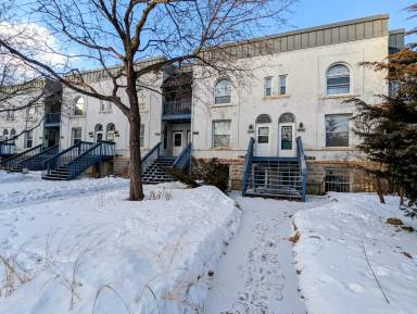 Main picture of 1826 S 5th St