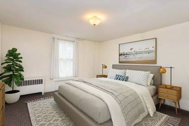 Main picture of 404-406 Pleasant St