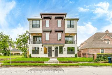 Main picture of 2928 Forest Park Blvd