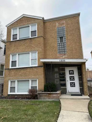 Main picture of 1225 Marengo Ave