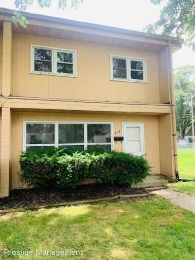 Main picture of 719 West St