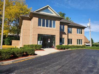 Main picture of 8769 N Main St