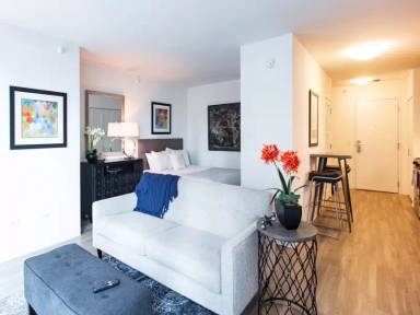 Main picture of 544 N Wells St