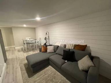 Main picture of 550 3rd St
