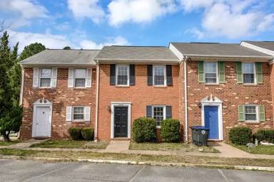 Main picture of 2420 Lafayette Blvd