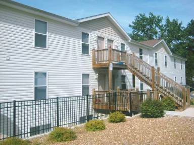 Main picture of 395 Monroe St