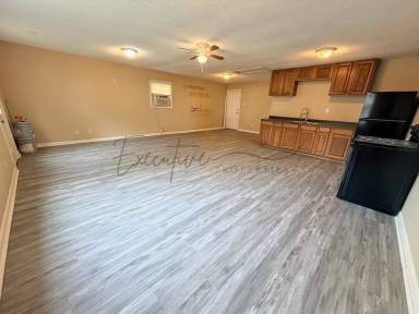 Main picture of 1300 16th St