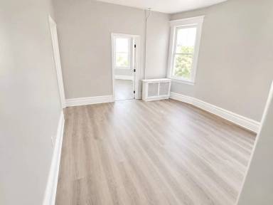 Main picture of 49 Norwood St