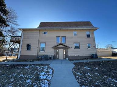 Main picture of 1001 Elm Ave
