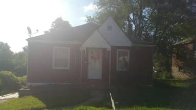 Main picture of 5336 Fletcher St