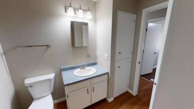 Main picture of 3222 W 13th St