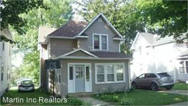 Main picture of 409 1st St NE