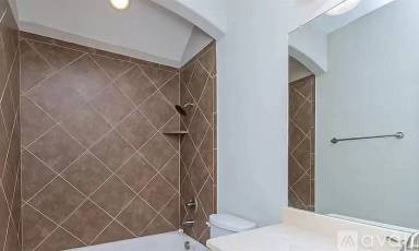 Main picture of 3043 Carlton Pkwy