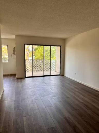 Main picture of 510 N Orlando Ave