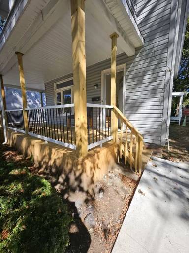 Main picture of 209 Poplar St