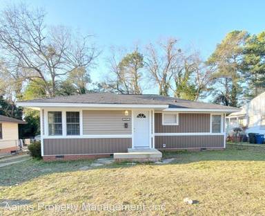 Main picture of 2065 Osceola Dr